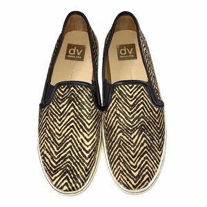 DV DOLCE VITA Animal Print Slip On Sneakers Sz 8.5